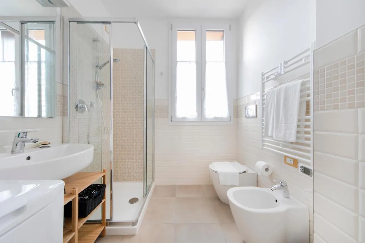 Ferienwohnung Realkasa Pool & Parking Flat Bologna Italien